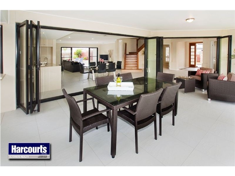 23 Azienda Place, Bridgeman Downs QLD 4035