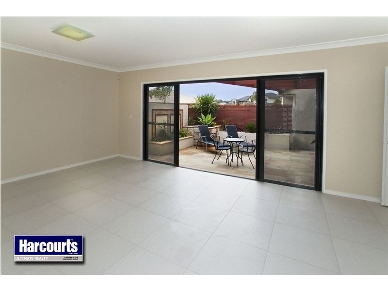 23 Azienda Place, Bridgeman Downs QLD 4035