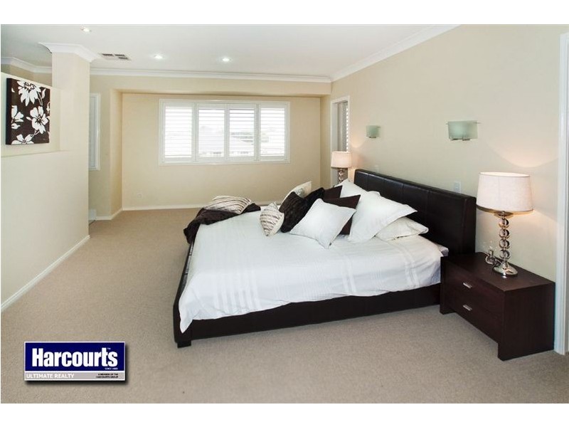 23 Azienda Place, Bridgeman Downs QLD 4035