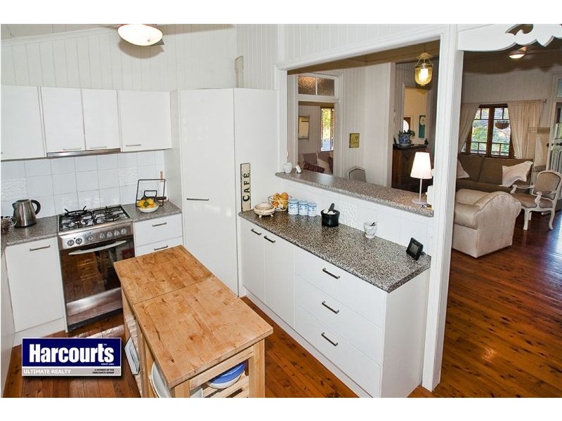 35 Palm Avenue, Sandgate QLD 4017