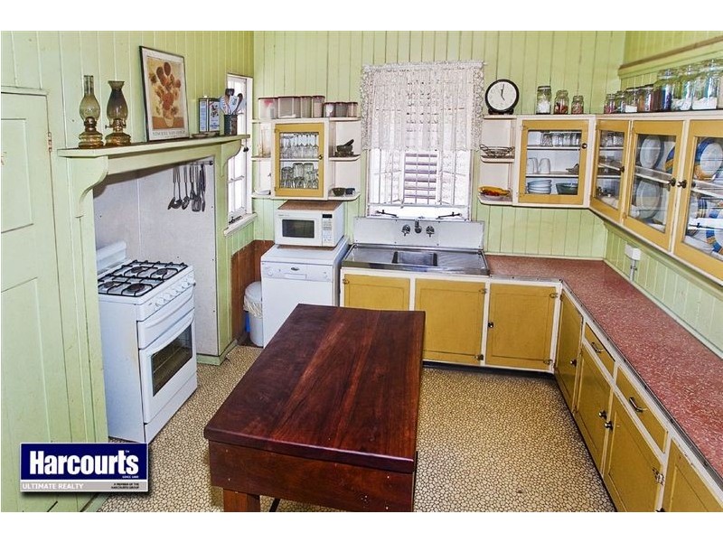 34 Towner Street, Sandgate QLD 4017