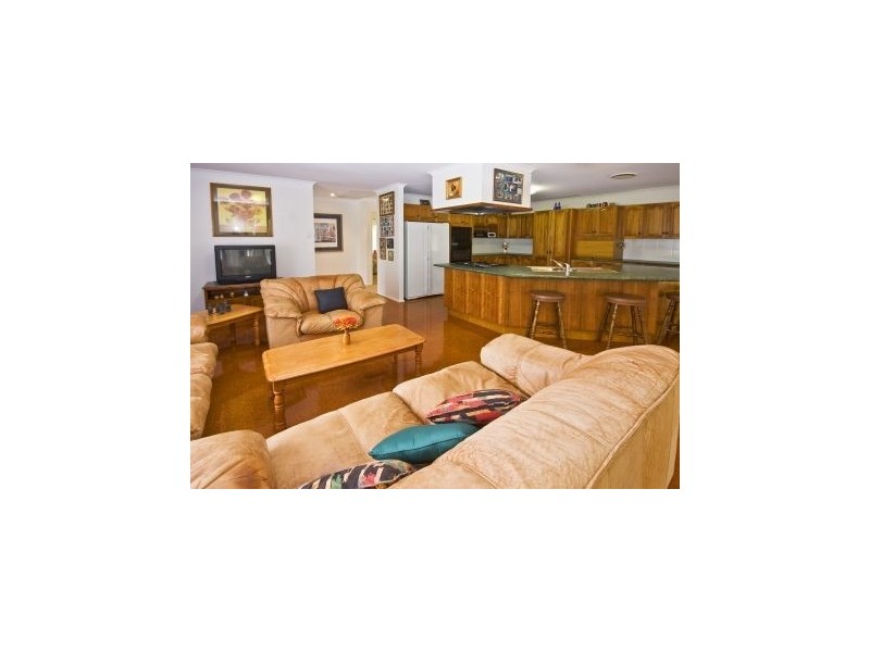 155 Station Road, Deagon QLD 4017