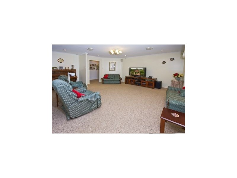 155 Station Road, Deagon QLD 4017