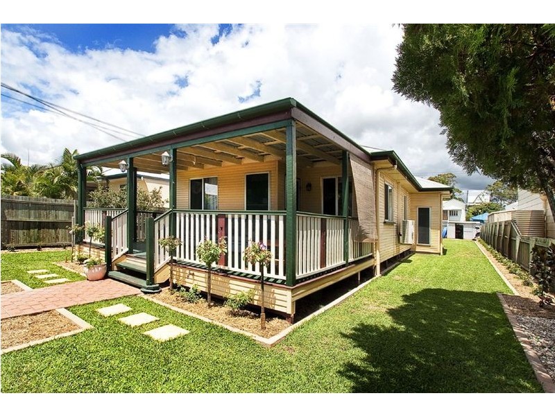 23 Murray Street, Sandgate QLD 4017