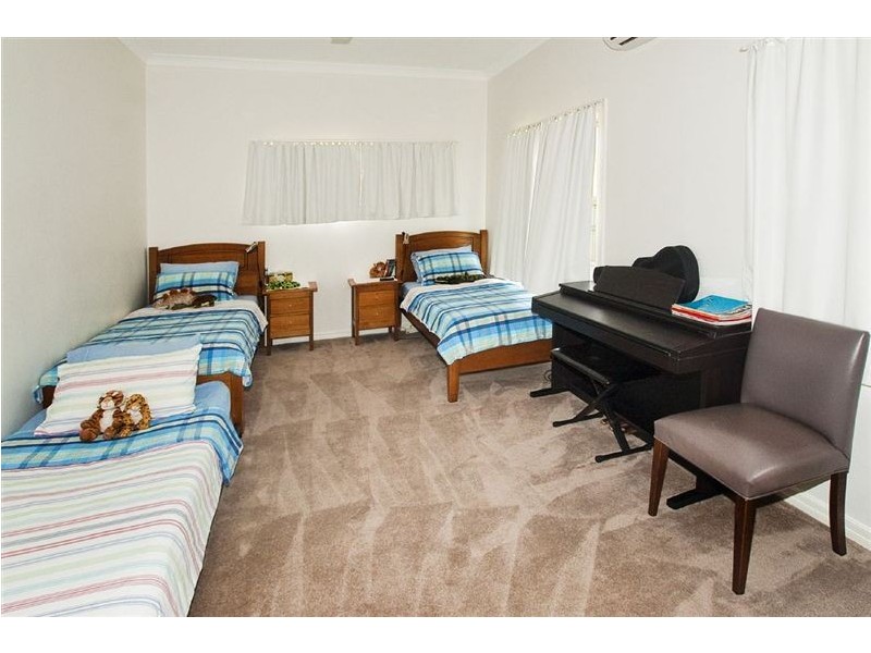 23 Murray Street, Sandgate QLD 4017