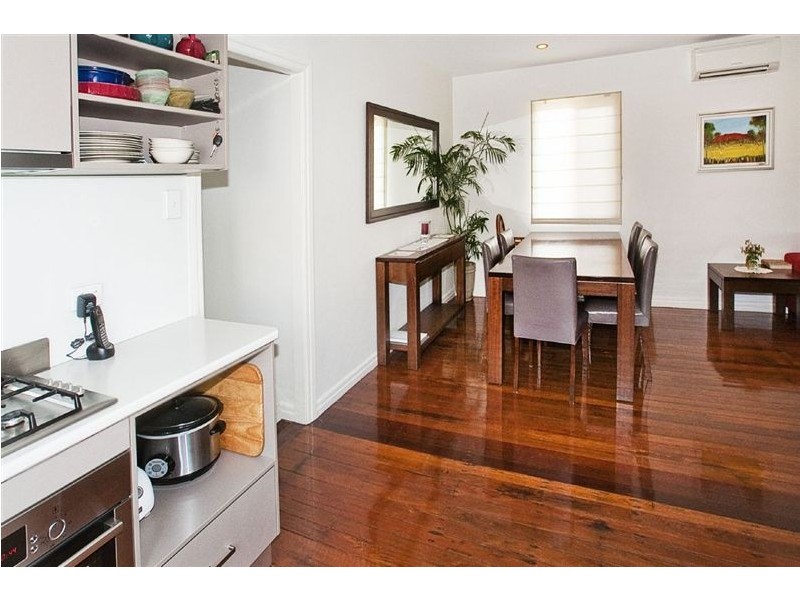 23 Murray Street, Sandgate QLD 4017