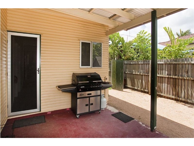 23 Murray Street, Sandgate QLD 4017