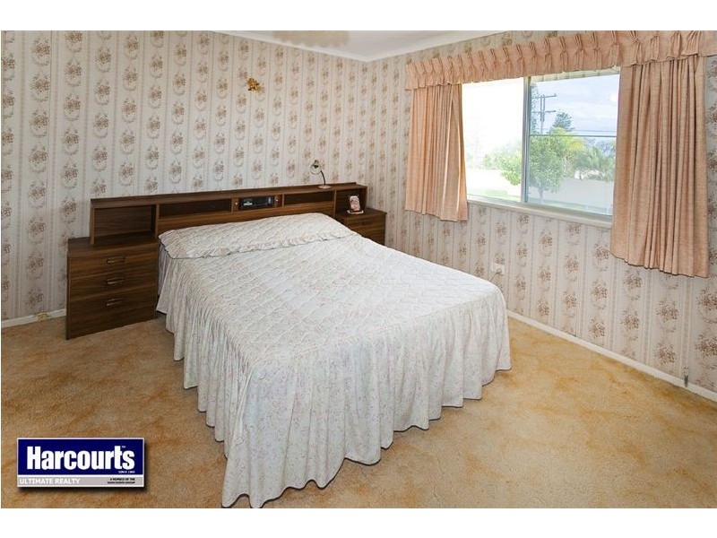 21 Fourth Avenue, Scarborough QLD 4020