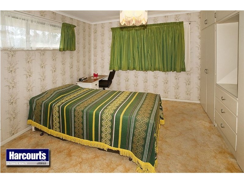 21 Fourth Avenue, Scarborough QLD 4020