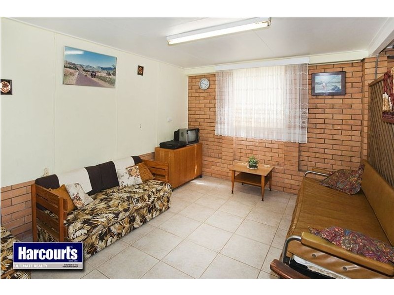 21 Fourth Avenue, Scarborough QLD 4020
