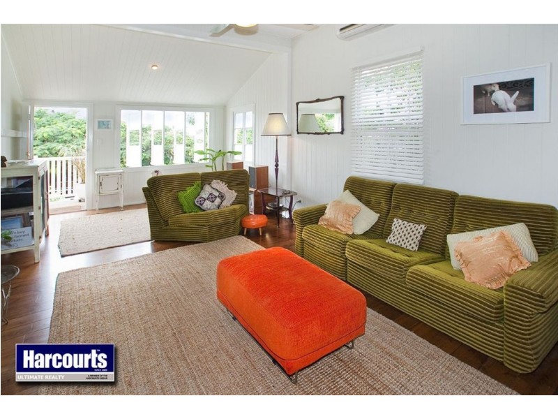 10 Todd Street, Shorncliffe QLD 4017