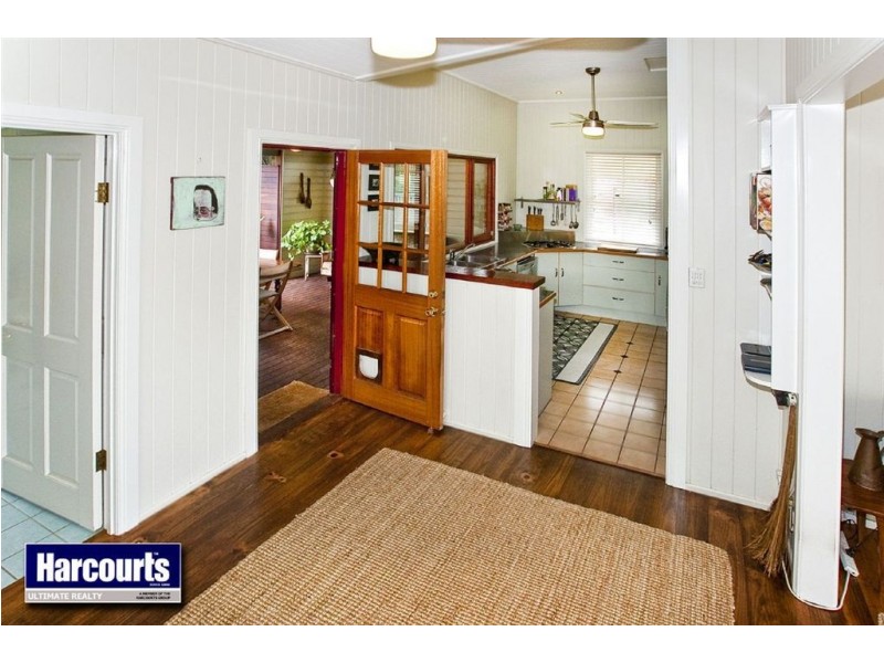 10 Todd Street, Shorncliffe QLD 4017