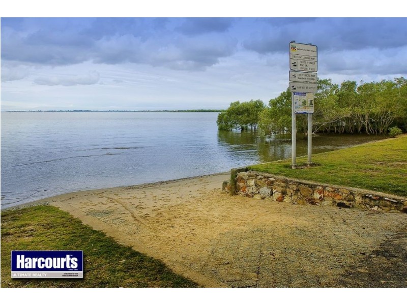 7 Beach Road, Deception Bay QLD 4508