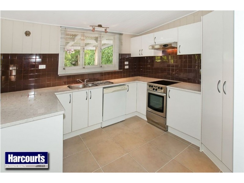 5 Barclay Street, Sandgate QLD 4017