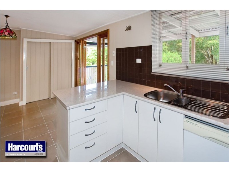 5 Barclay Street, Sandgate QLD 4017