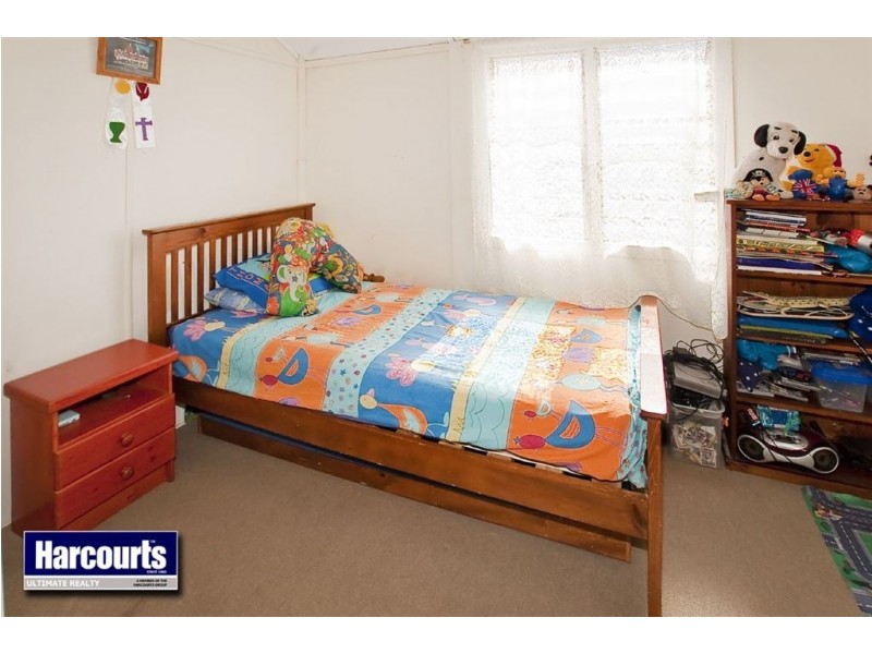 81 Palm Avenue, Shorncliffe QLD 4017