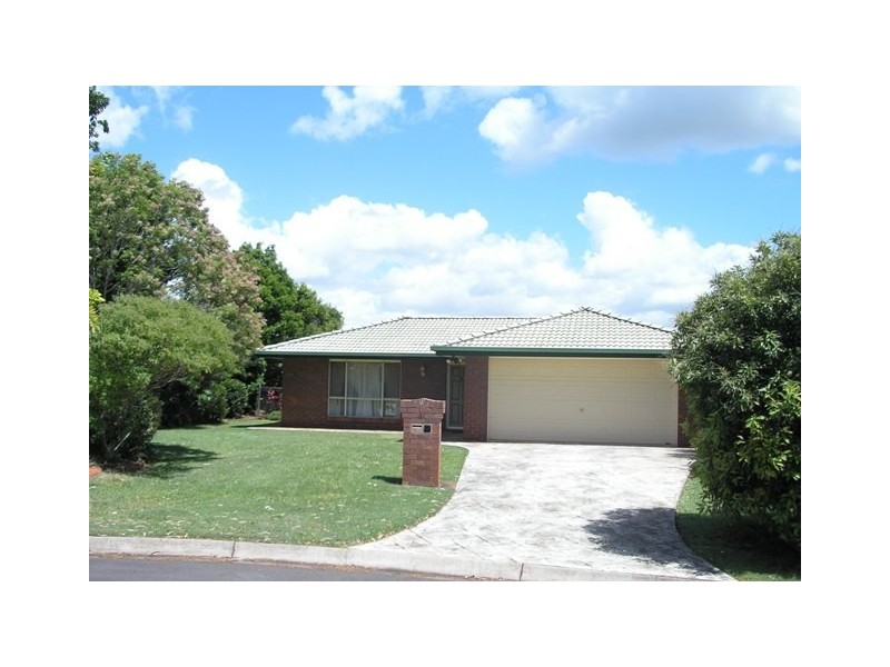 8 Montrose Place, Redland Bay QLD 4165