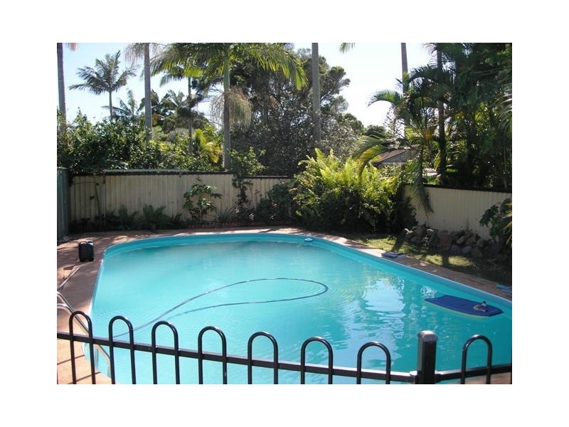 5 Albatross Street, Victoria Point QLD 4165