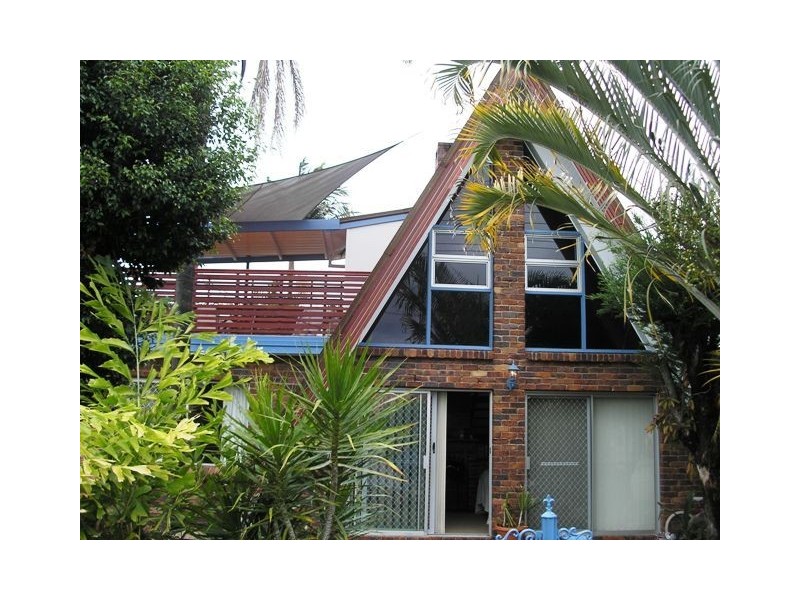 37 Torquay Rd, Redland Bay QLD 4165