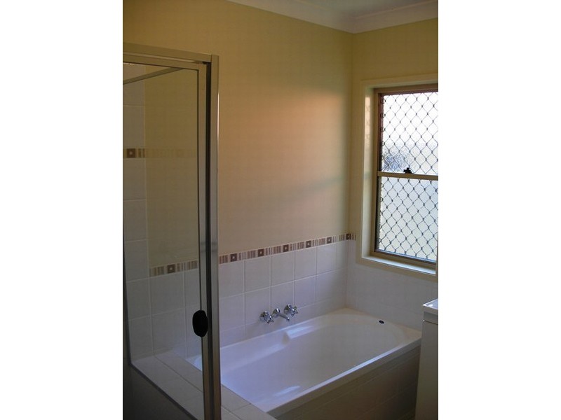 30 Lime Street, Redland Bay QLD 4165