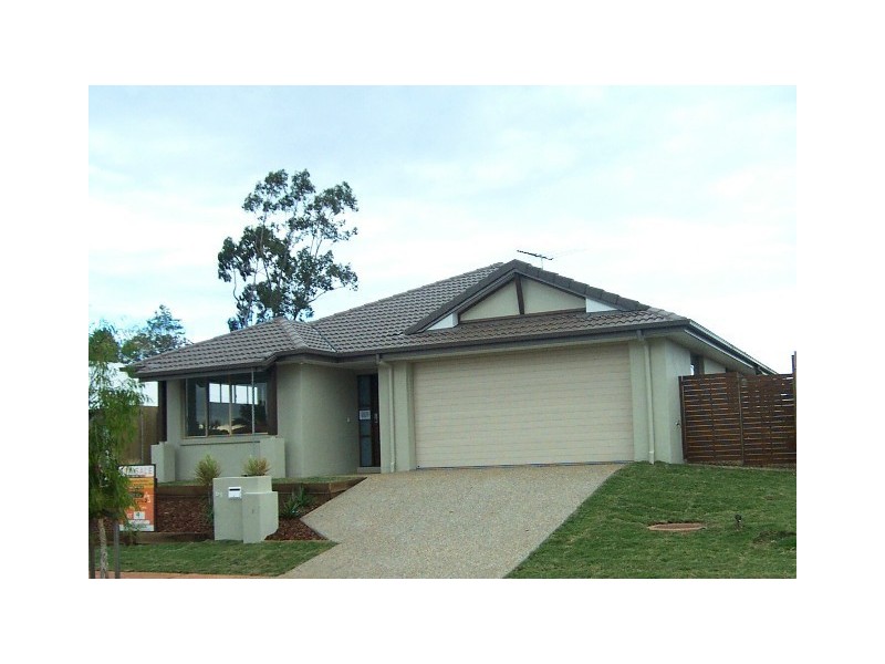 61 School Road, Victoria Point QLD 4165