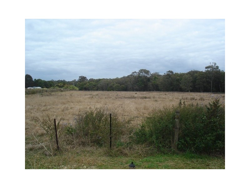 303 Cleveland-Redland Bay Road, Thornlands QLD 4164