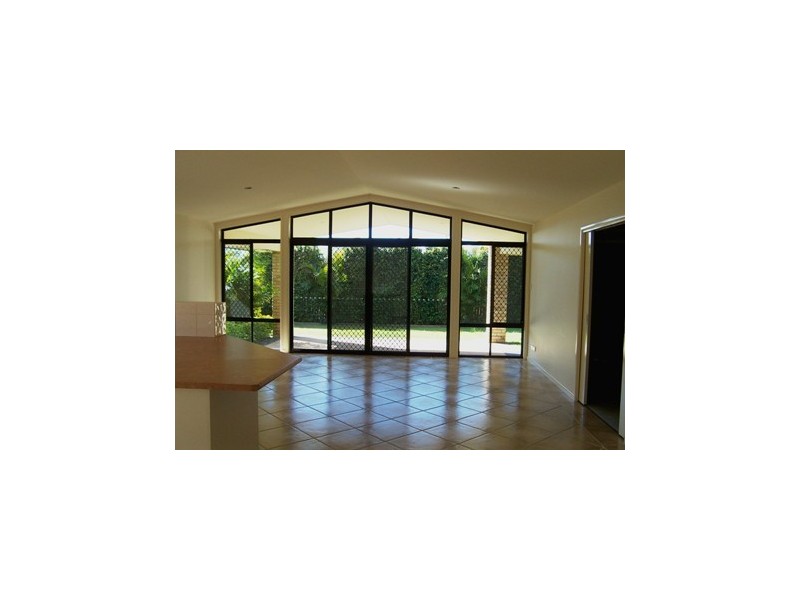 13 Bellenden Ct, Victoria Point QLD 4165