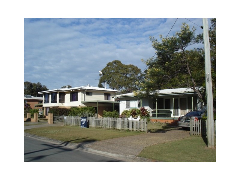 15-17 Outridge Street, Redland Bay QLD 4165
