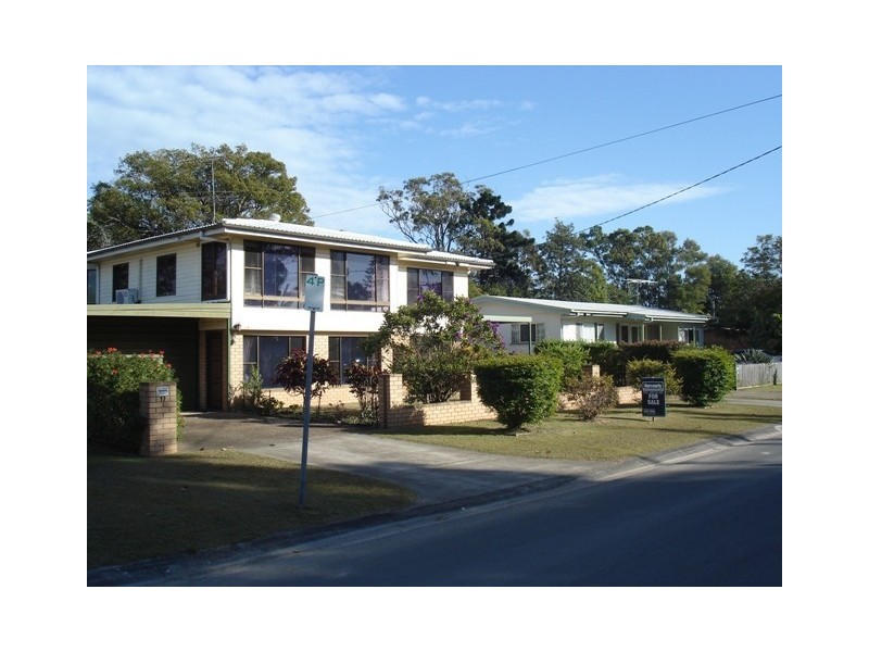 15-17 Outridge Street, Redland Bay QLD 4165