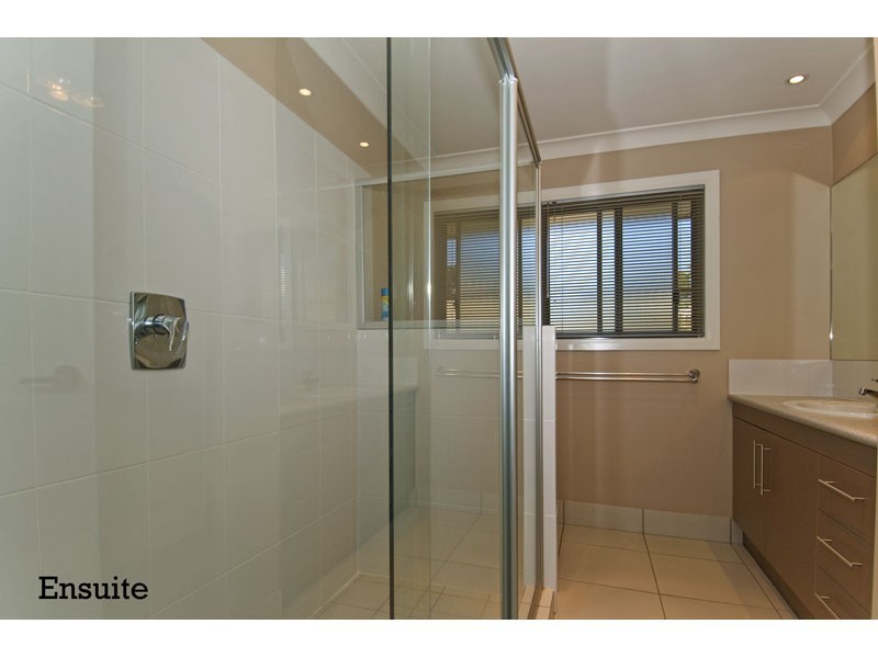 56 Aquila Street, Redland Bay QLD 4165