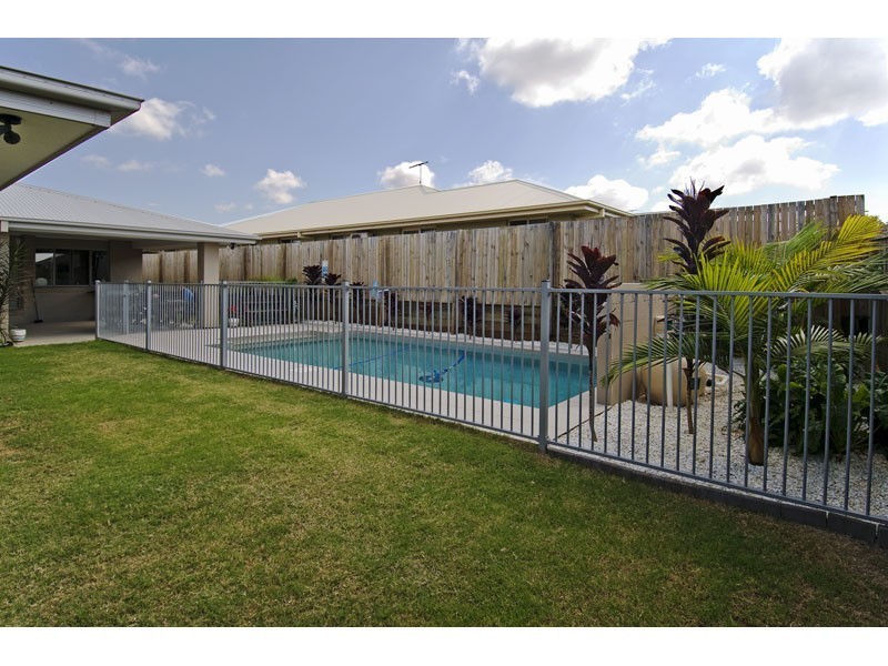 56 Aquila Street, Redland Bay QLD 4165
