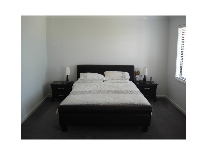 5 Creekwood St, Victoria Point QLD 4165