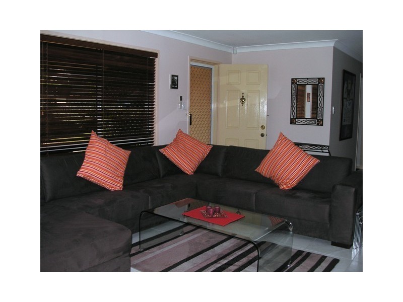 111 Cane St, Redland Bay QLD 4165