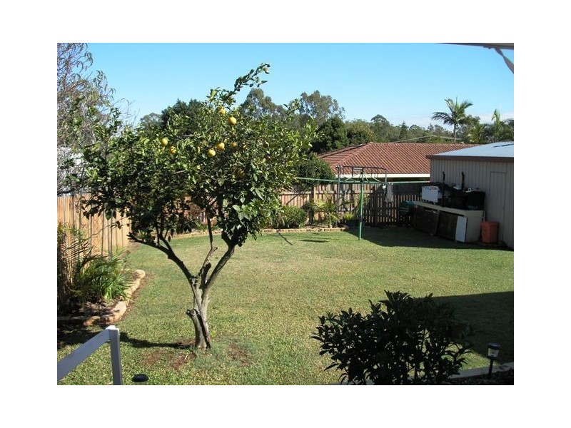 111 Cane St, Redland Bay QLD 4165