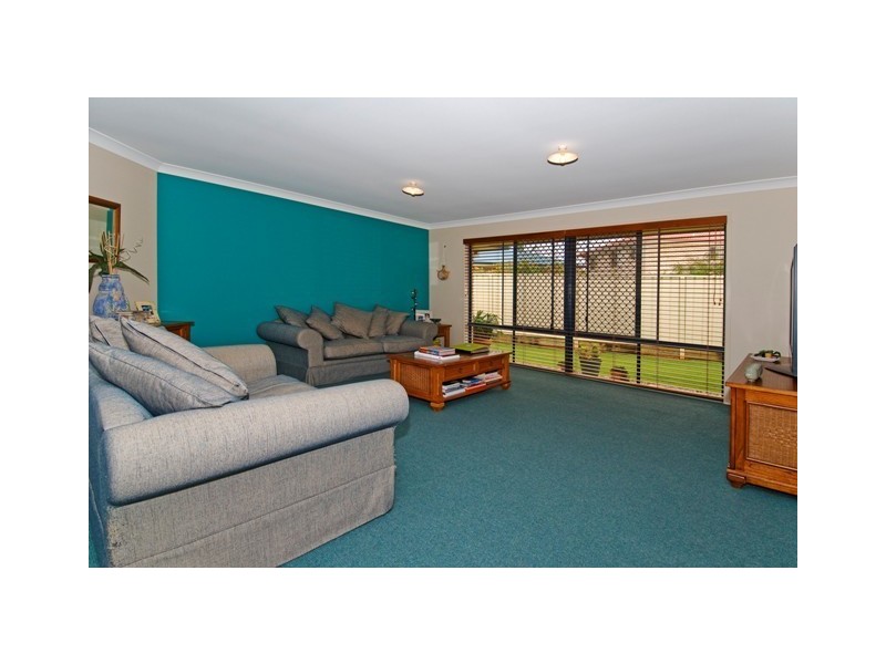 3 Judy Cl, Victoria Point QLD 4165