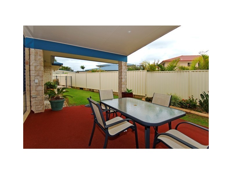 3 Judy Cl, Victoria Point QLD 4165