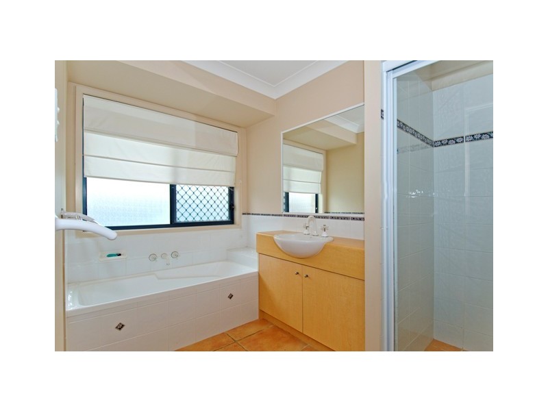 3 Judy Cl, Victoria Point QLD 4165