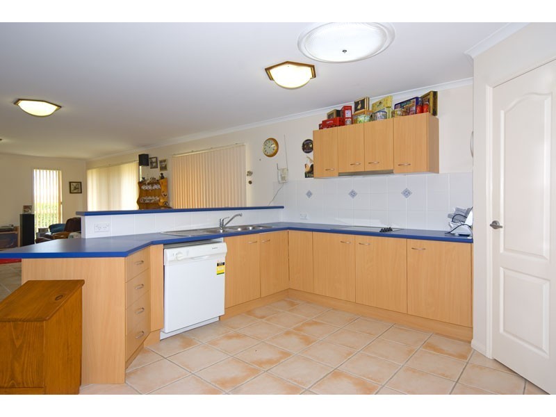 12 Torquay Rd, Redland Bay QLD 4165