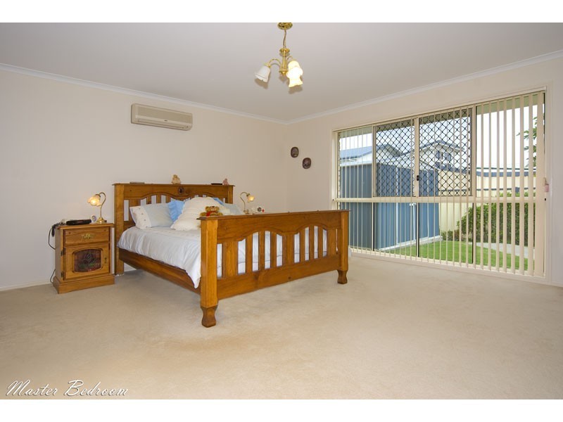 12 Torquay Rd, Redland Bay QLD 4165