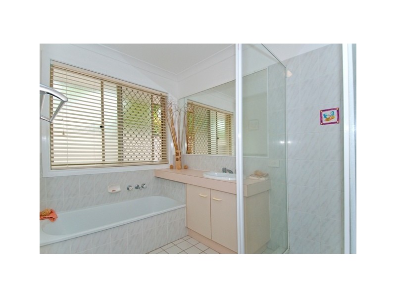 9 Portmarnock Dr, Victoria Point QLD 4165