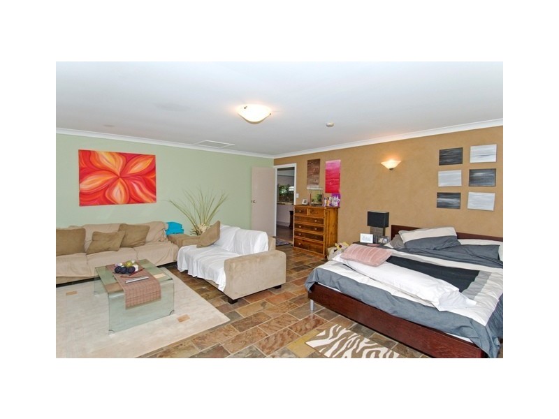 9 Portmarnock Dr, Victoria Point QLD 4165