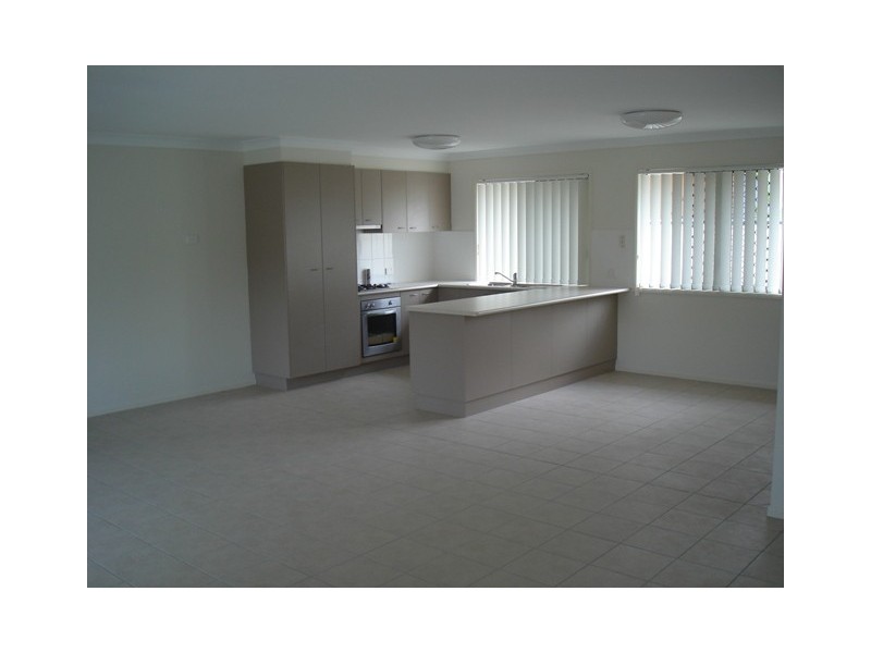 12 Thompson Street, Victoria Point QLD 4165