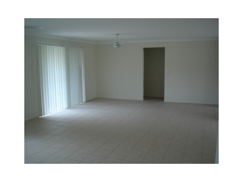 12 Thompson Street, Victoria Point QLD 4165