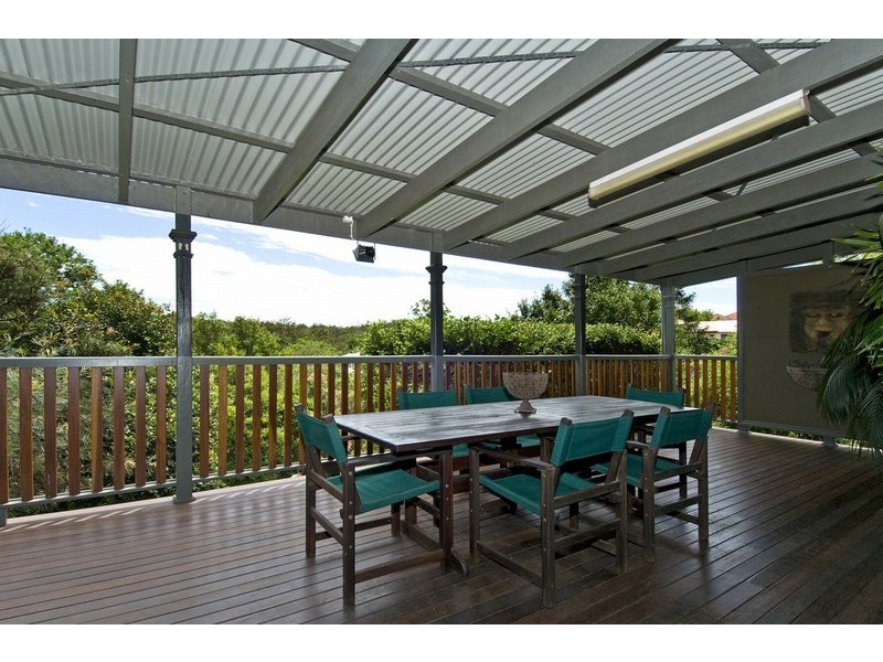 74 Sapphire, Holland Park QLD 4121