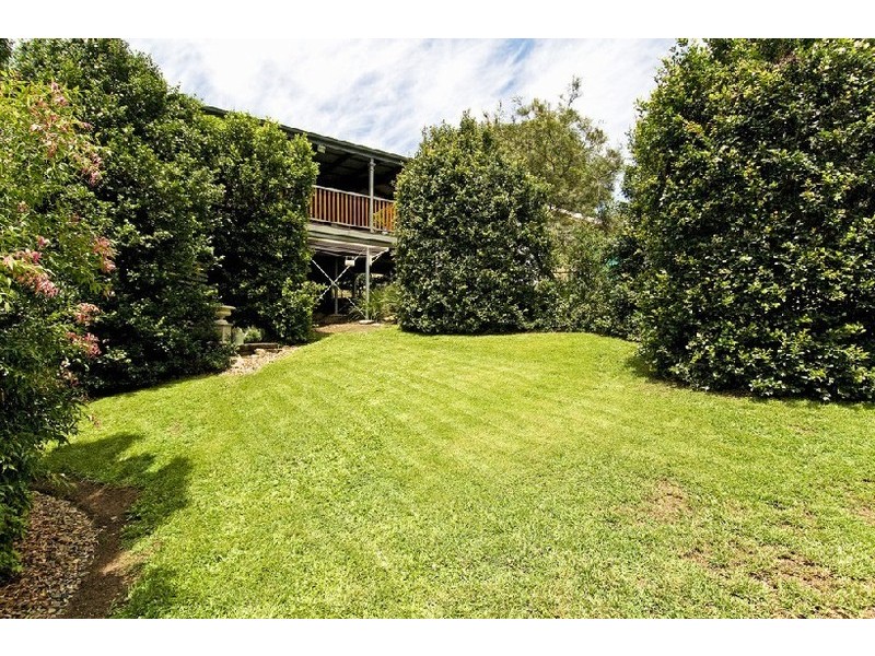 74 Sapphire Street, Holland Park QLD 4121