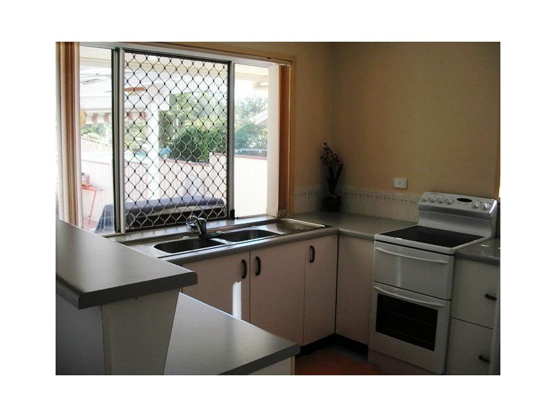 111 Cane Street, Redland Bay QLD 4165