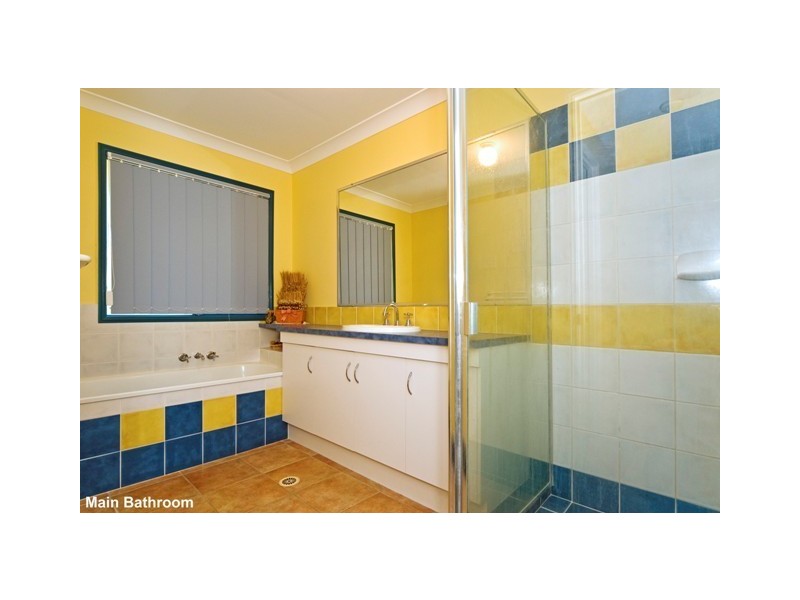 16 Alarna Street, Victoria Point QLD 4165