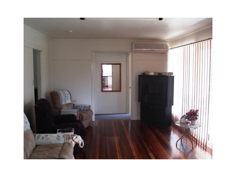 15 Outridge St, Redland Bay QLD 4165