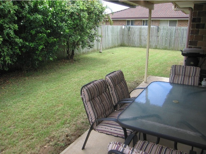 2/3 Butterfield Close, Victoria Point QLD 4165