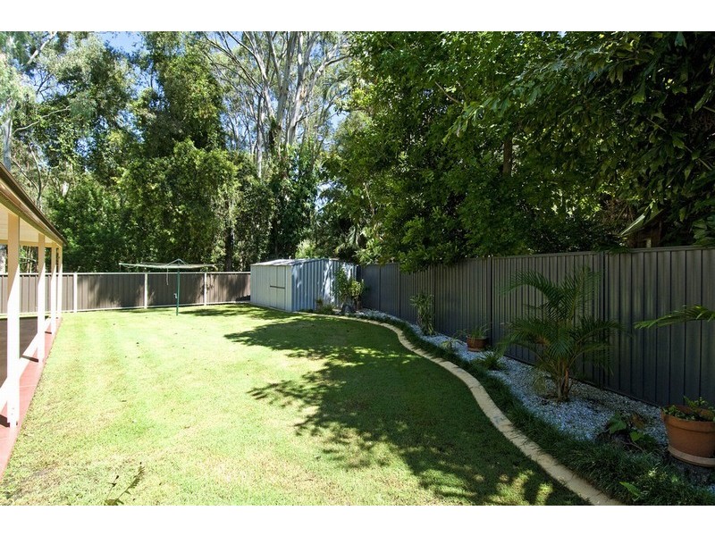 37 Pear Street, Redland Bay QLD 4165